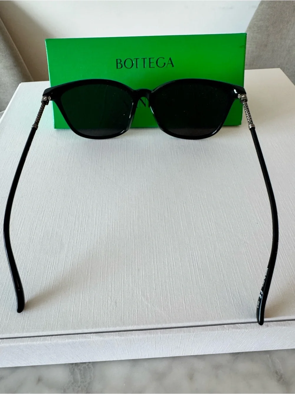 Bottega Veneta Black Women’s Sunglasses with Dark Lenses - Picture 3 of 4